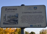 Tablica na cmentarzu ydowskim w Zalewie
